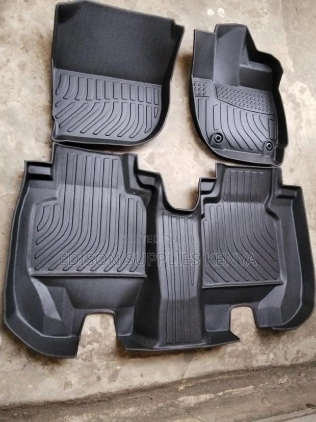 Honda Vezel Original Car Floor Mats - thumbnail 2