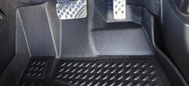 Honda Vezel Original Car Floor Mats - thumbnail 6