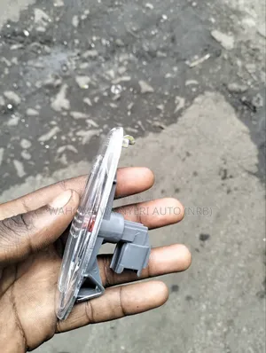 Mark X Side Indicator