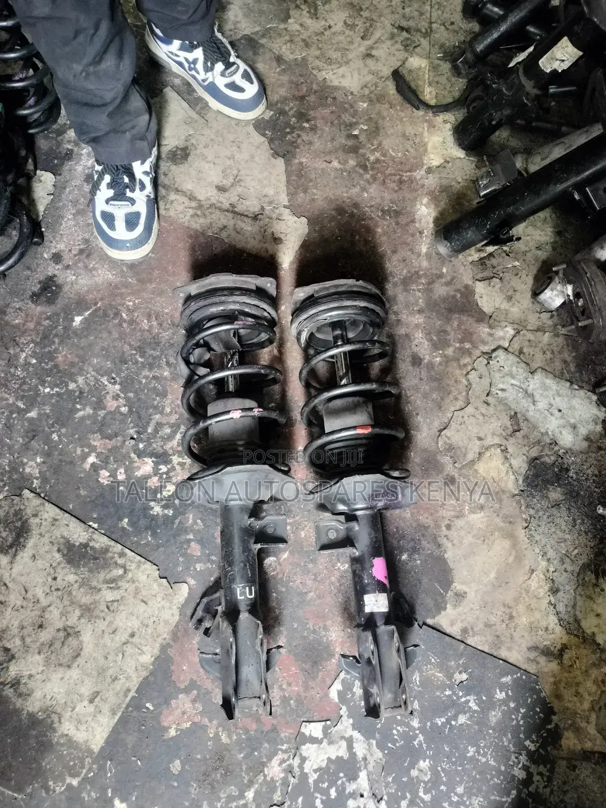 Nv200 Complete Shocks