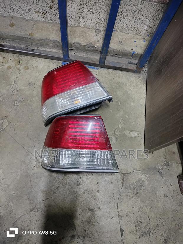 Nissan B15 Tailiights