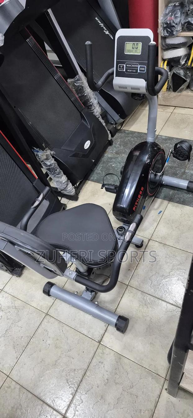 Recumbent Exercise Bike Adjustable Resistance Leg Room - main view
