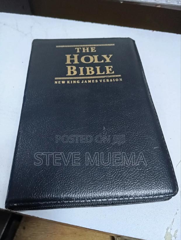 Zipped,Binded Bibles. - thumbnail 6