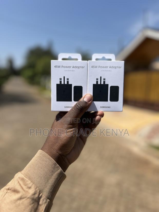 Samsung Adapter 45w - main view