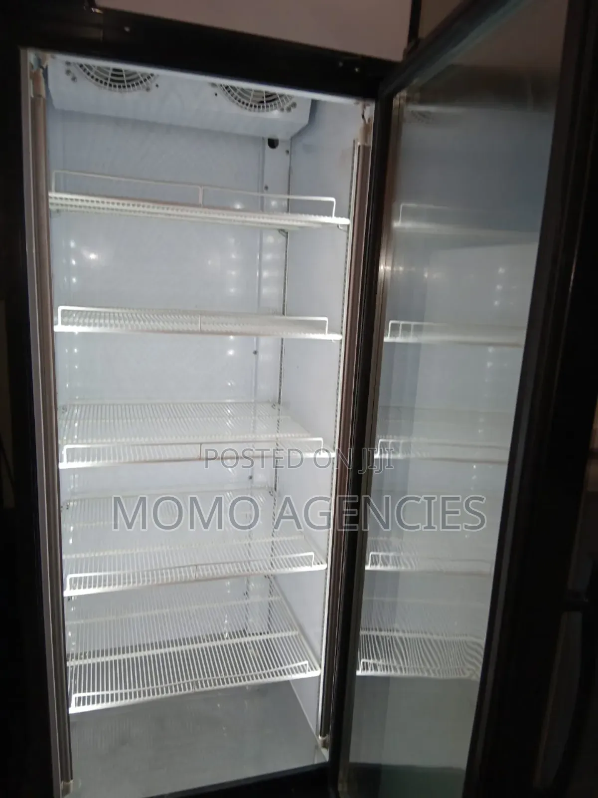 Clean Display Fridge 650l