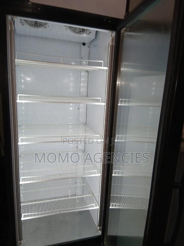 Clean Display Fridge 650l - thumbnail 2