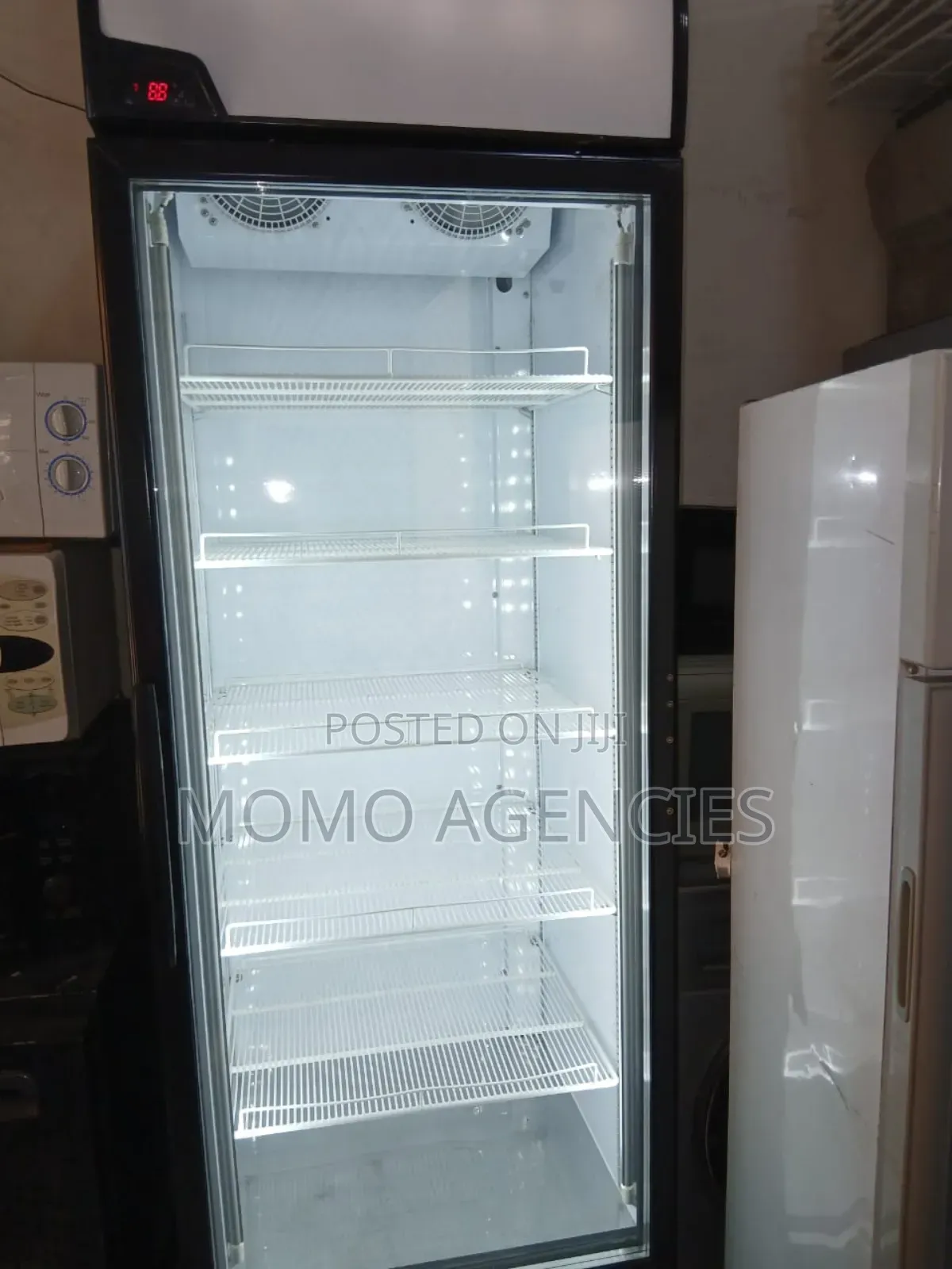 Clean Display Fridge 650l