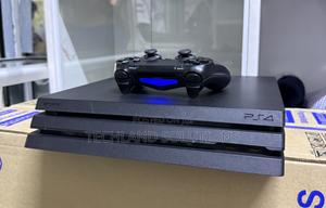 Sony Playstation 4 Pro - thumbnail 2