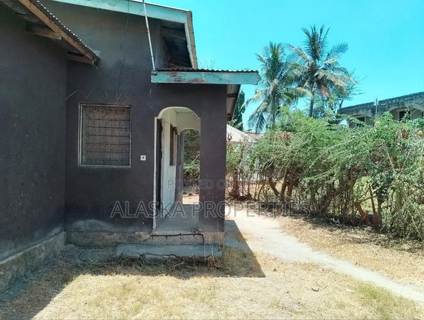 1/4 Acre Plot for Sale in Bamburi Mtambo - thumbnail 5