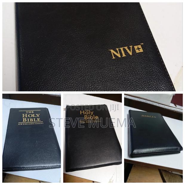 Zipped,Binded Bibles. - thumbnail 2