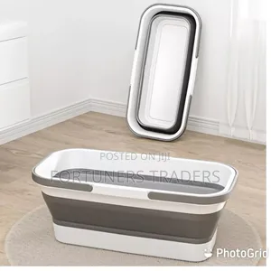 Portable Collapsible Bucket