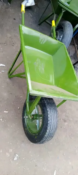 Superior Hard Body Wheelbarrow