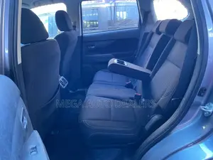 Mitsubishi Outlander 2019 Gray