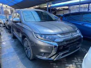Mitsubishi Outlander 2019 Gray