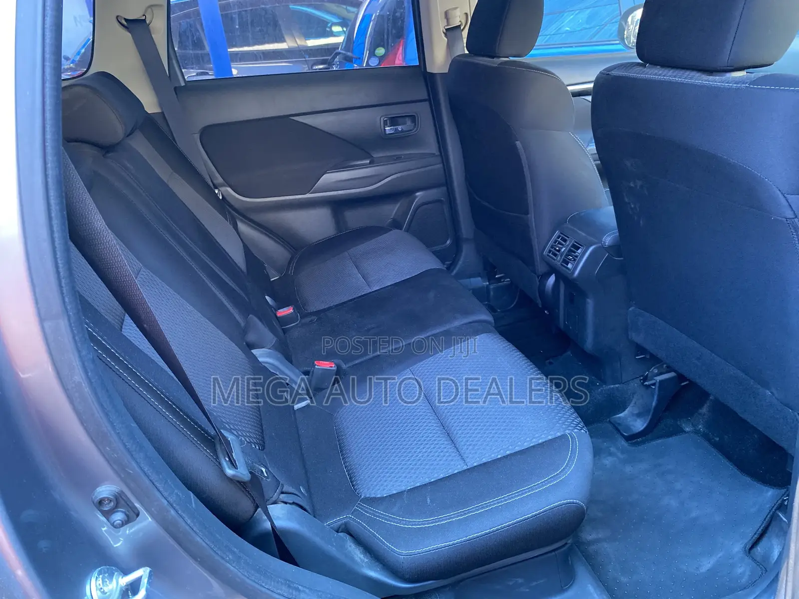 Mitsubishi Outlander 2019 Gray