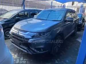 Mitsubishi Outlander 2019 Gray