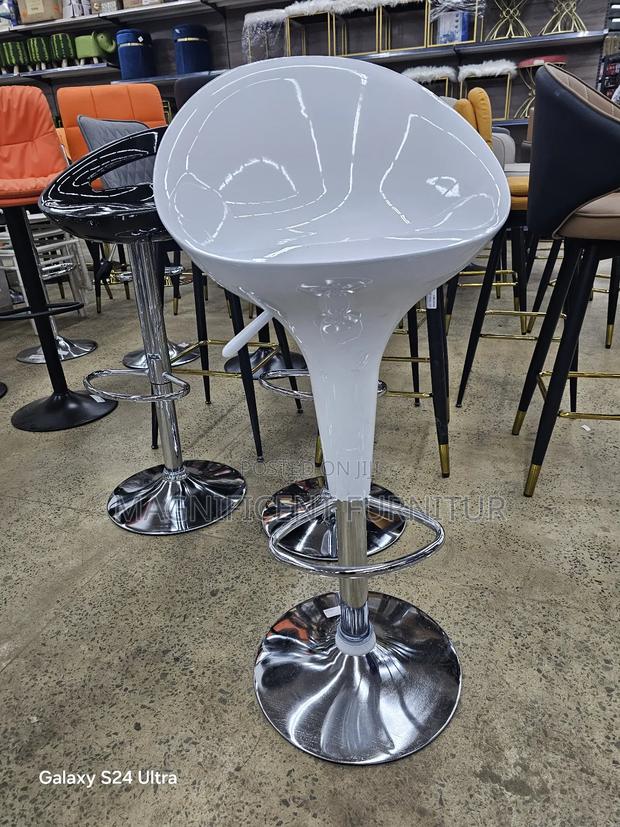 Cocktail Stools Plastic Hn-443 - main view