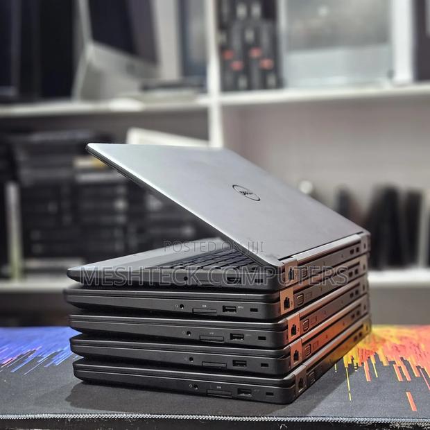 Laptop Dell Latitude 14 E5470 8GB Intel Core I7 SSD 256GB - thumbnail 2