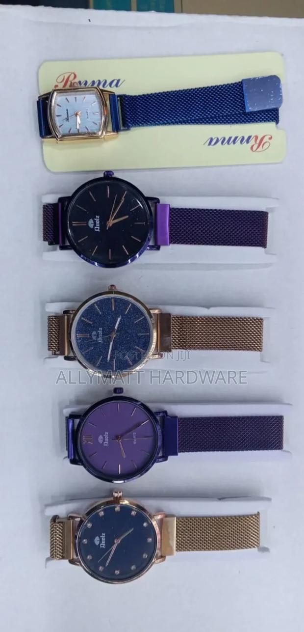 Magnet Stripes Watch - main view