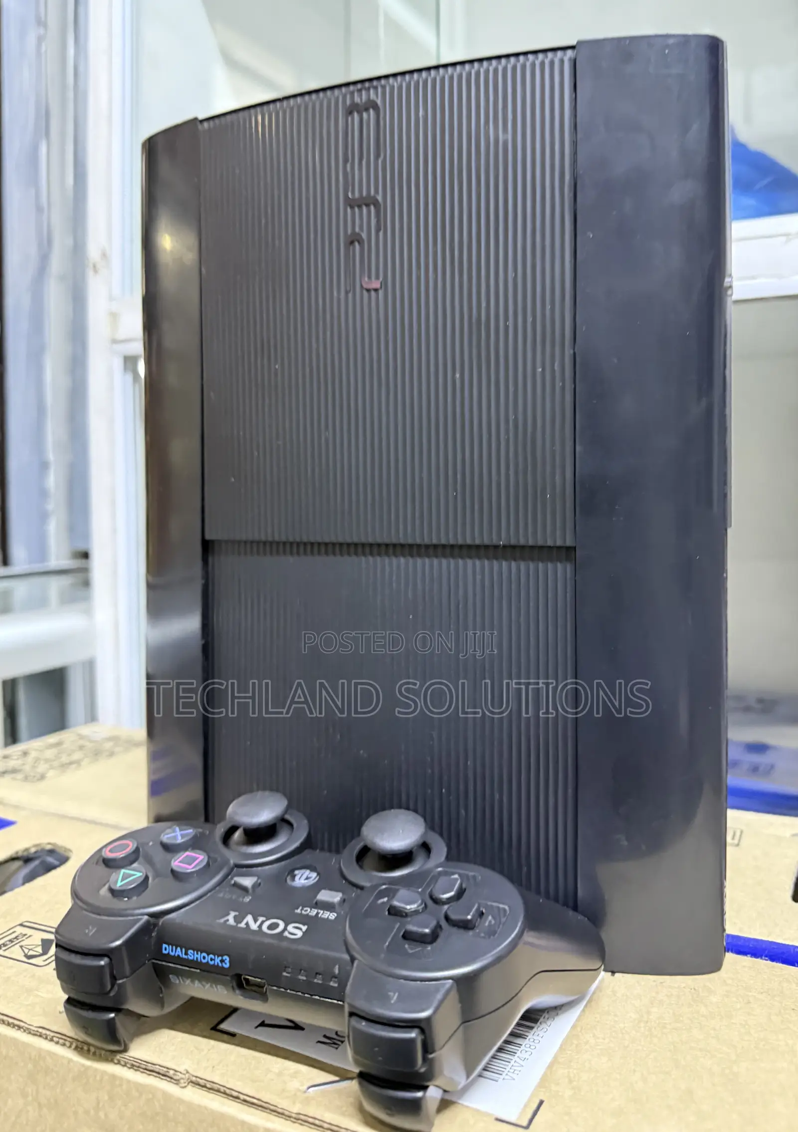 Well Conditioned Chipped Playstation 3