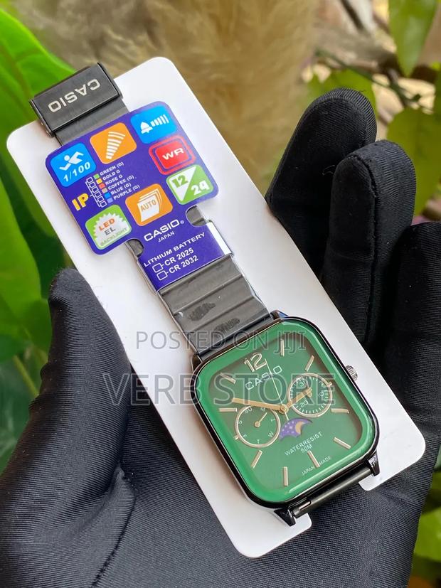 Casio Chronograph - thumbnail 3