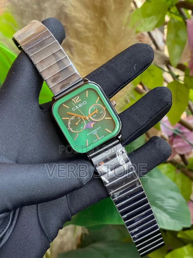 Casio Chronograph - thumbnail 5