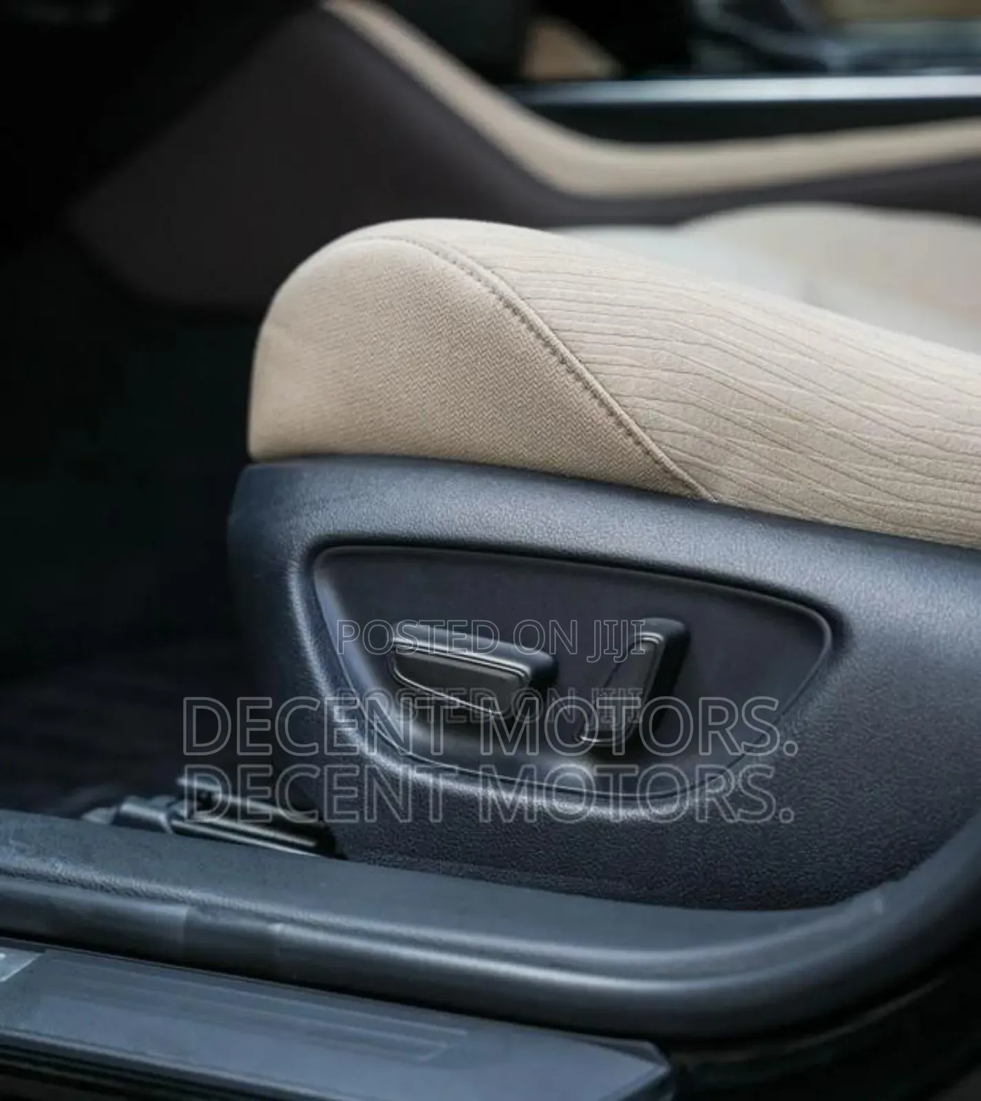 Toyota Crown 2018 Black