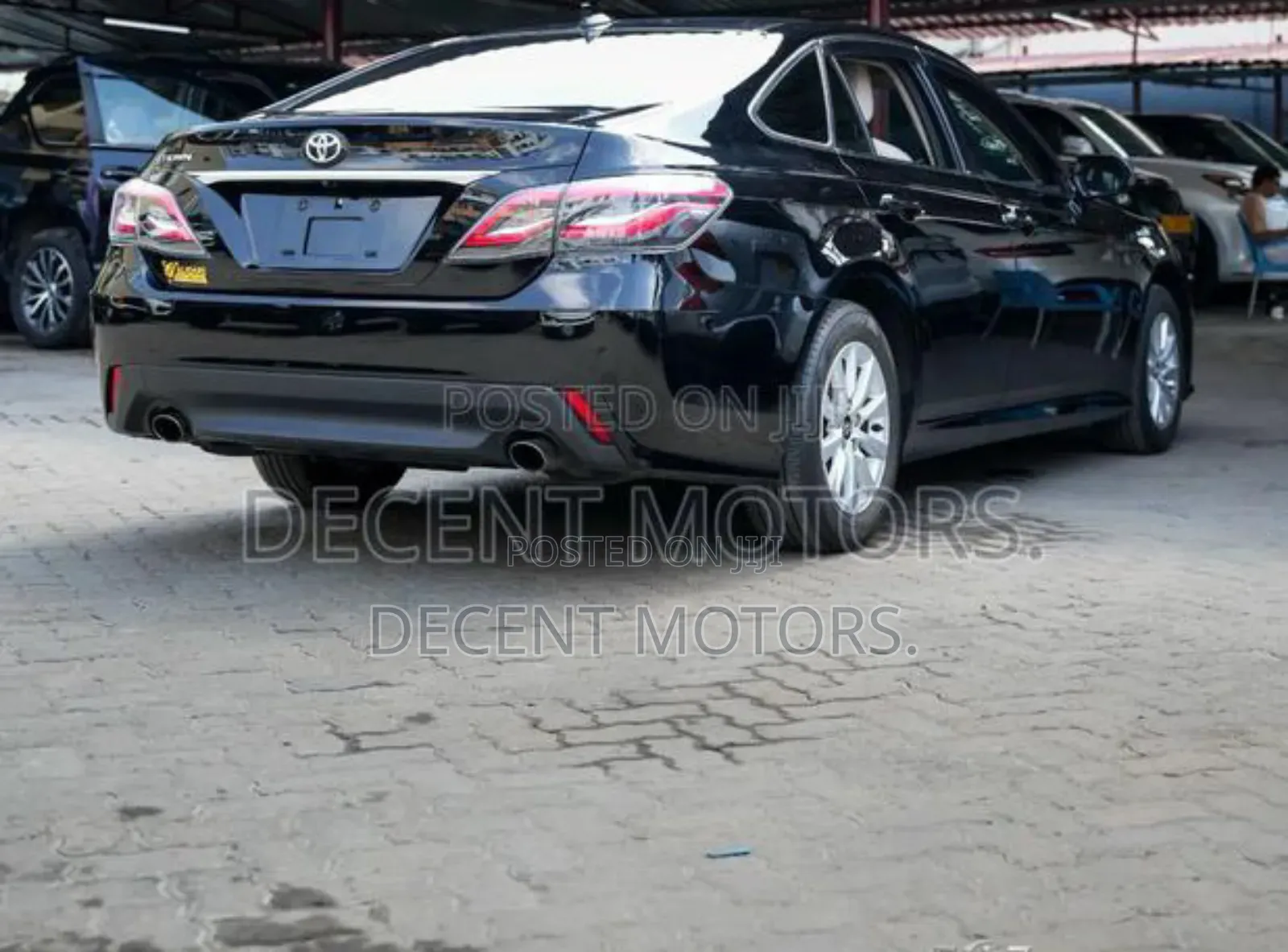Toyota Crown 2018 Black