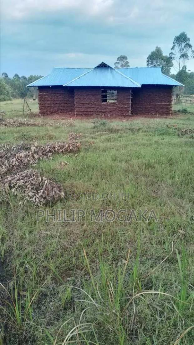 Land for Sale . Measurements 100by300.Good 4 Everything.