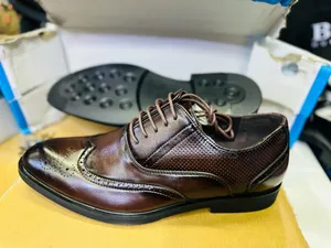 Executive Men Black Leather Shoes With Laces