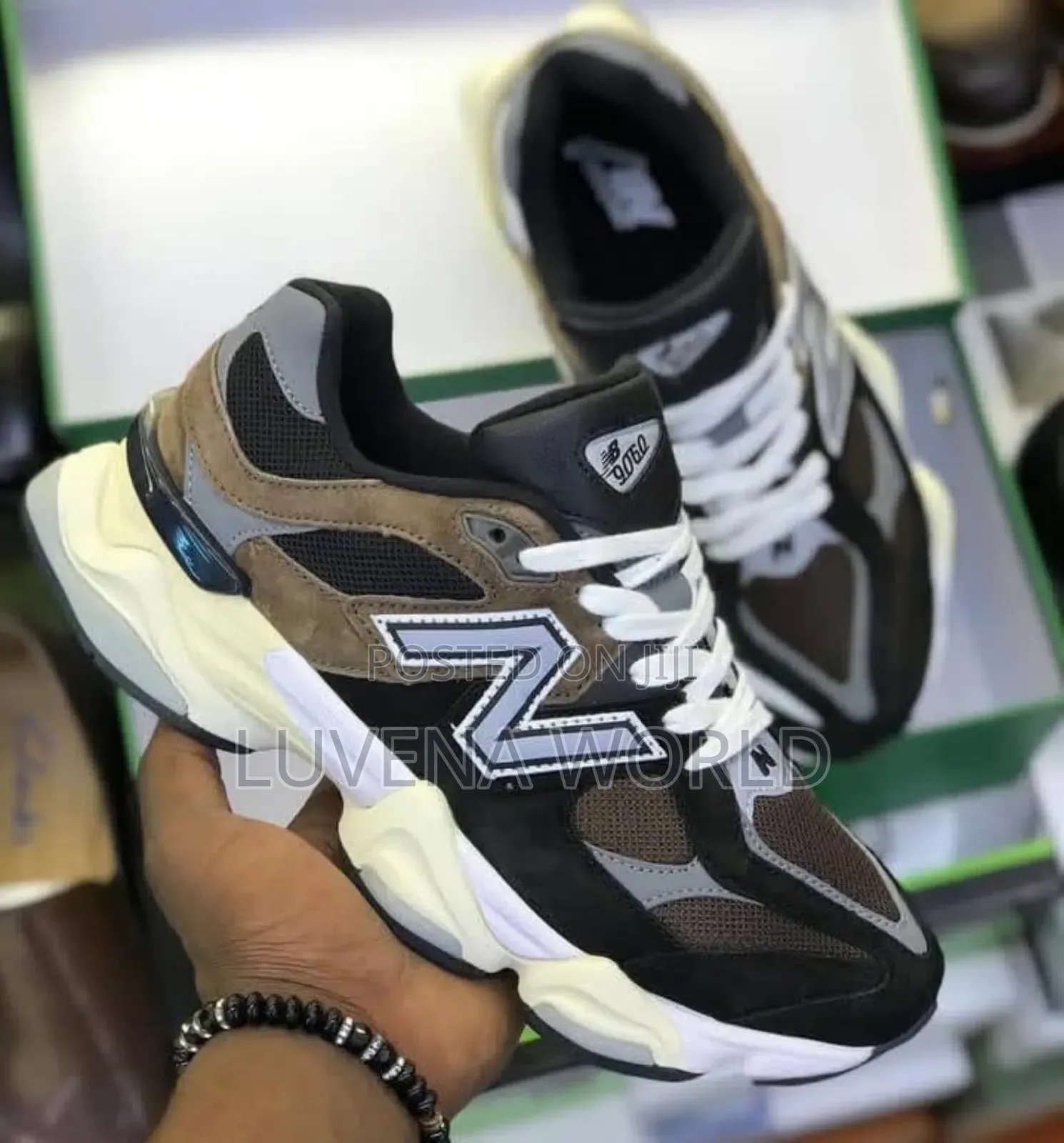 New Balance 9060