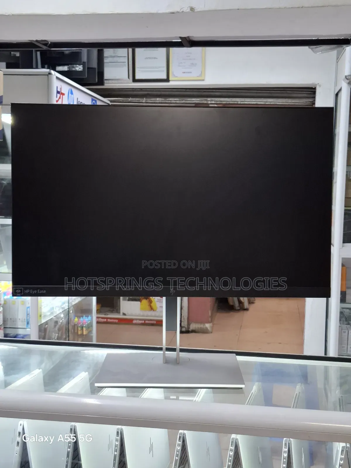 27 Inches Monitor