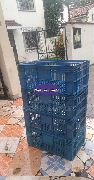 Blue Medium Plastic Crates - thumbnail 2