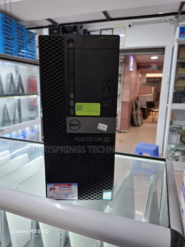 Desktop Computer Dell OptiPlex 7040 8GB Intel Core i5 HDD 500GB - main view