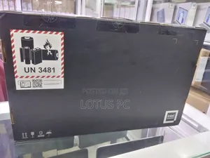 New Laptop HP Envy 14 8GB Intel Core I5 SSD 512GB