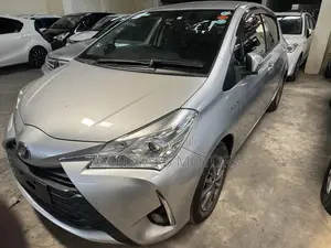 Toyota Vitz 1.5 FWD Hybrid 5dr 2019 Silver