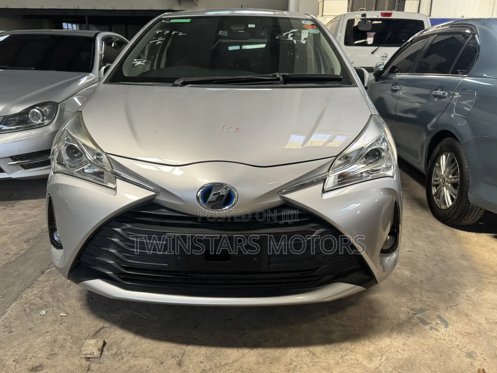 Toyota Vitz 1.5 FWD Hybrid 5dr 2019 Silver