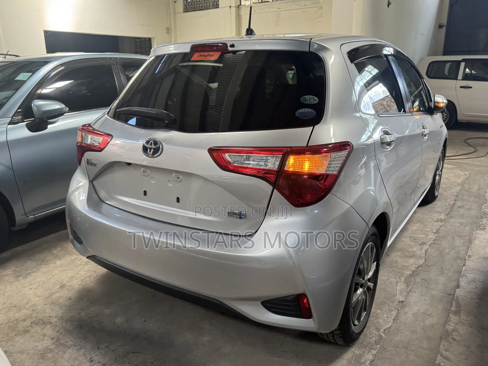 Toyota Vitz 1.5 FWD Hybrid 5dr 2019 Silver