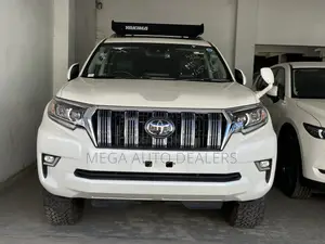 Toyota Land Cruiser Prado 2019 White