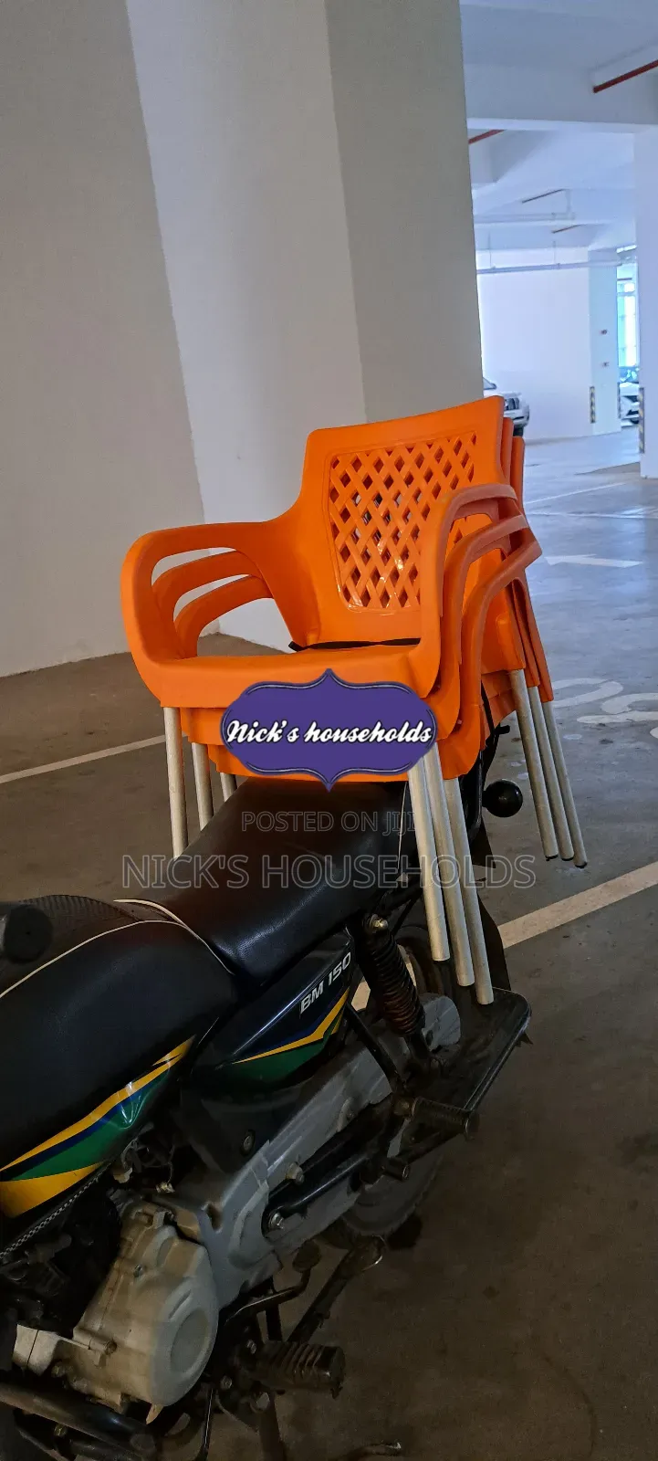 Balcony Plastic Chairs With Metal Tubing Legs and Armrest
