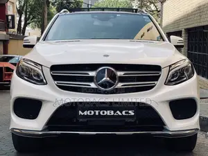 Mercedes-Benz GLE-Class GLE 350d 4MATIC 2018 Pearl