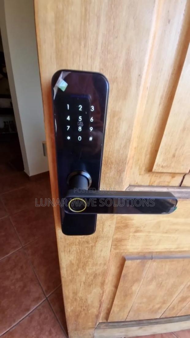 Smartlock Lock With Fingerprint, Tuya App - main view