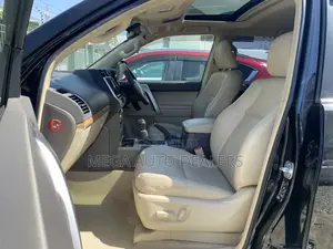 Toyota Land Cruiser Prado 2019 Black