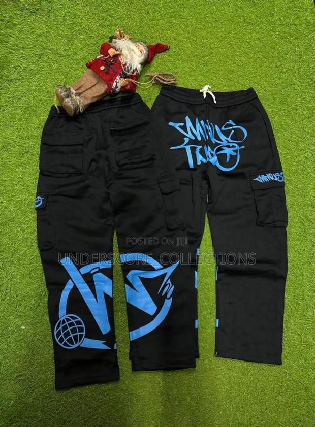 Cargo Pants With Graffiti Minus Two - thumbnail 3