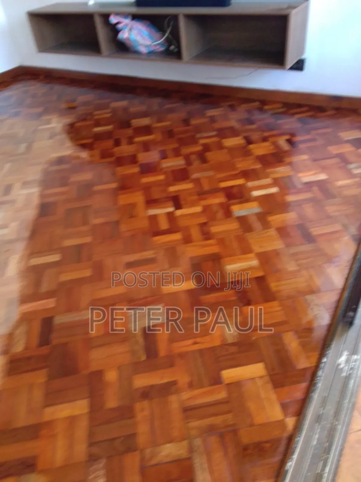 Giga Floor and Interior Design