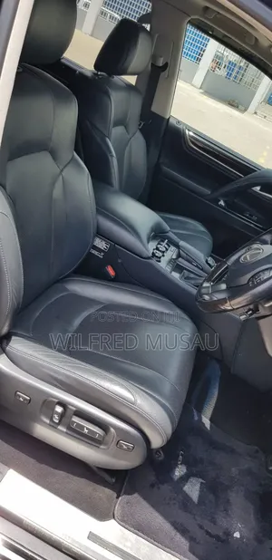 Lexus LX 450d AWD 2018 Black