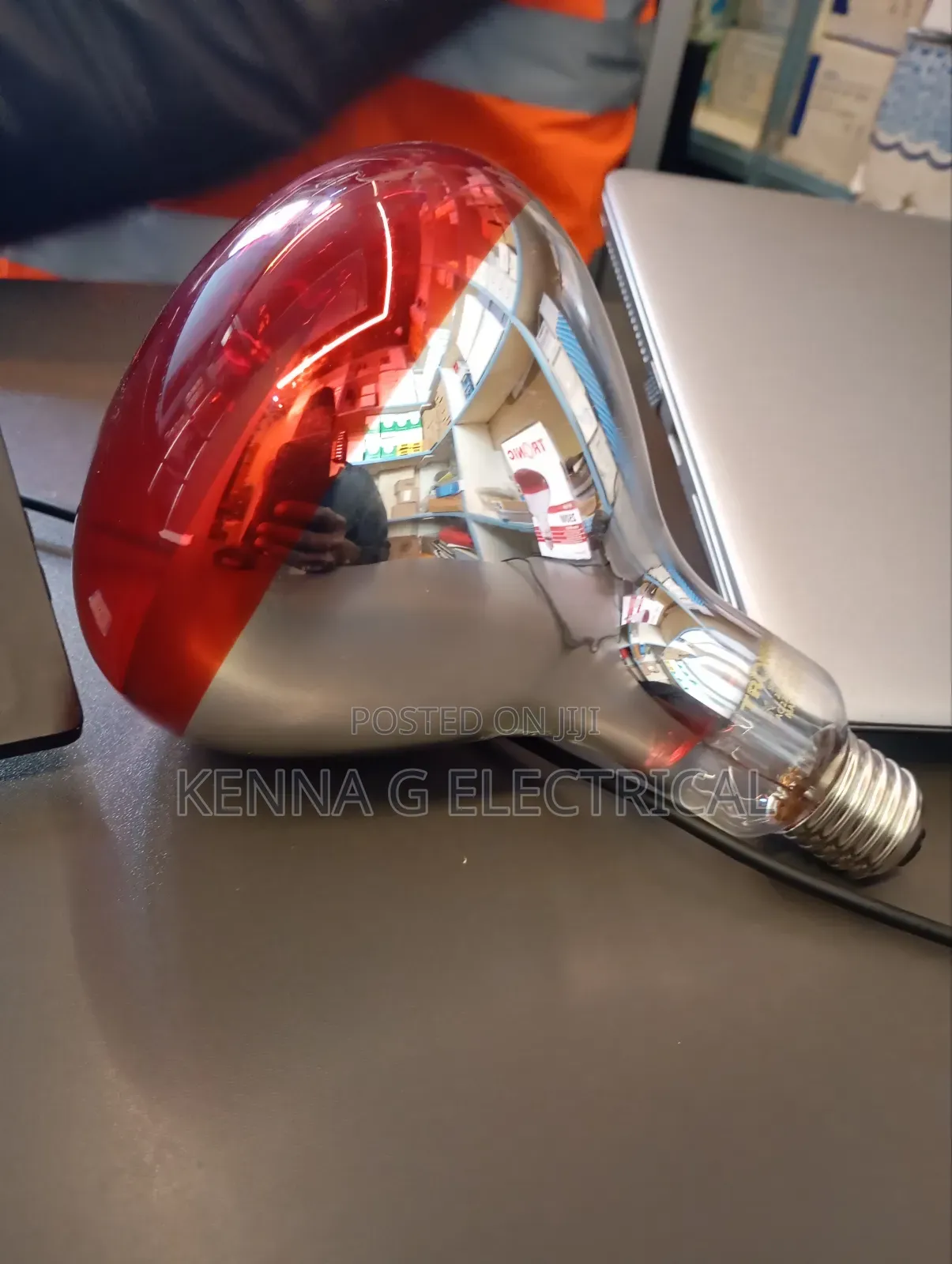 250w Infrared Light Bulb Heating Lamp for Poultry