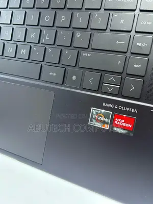 Laptop HP Envy 15 8GB AMD Ryzen 5 SSD 512GB
