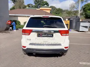 Jeep Cherokee 2011 White