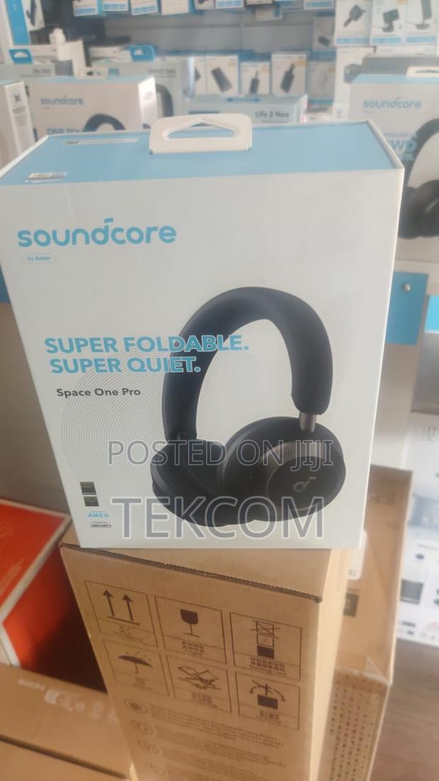 Anker Soundcore Space One Pro - main view